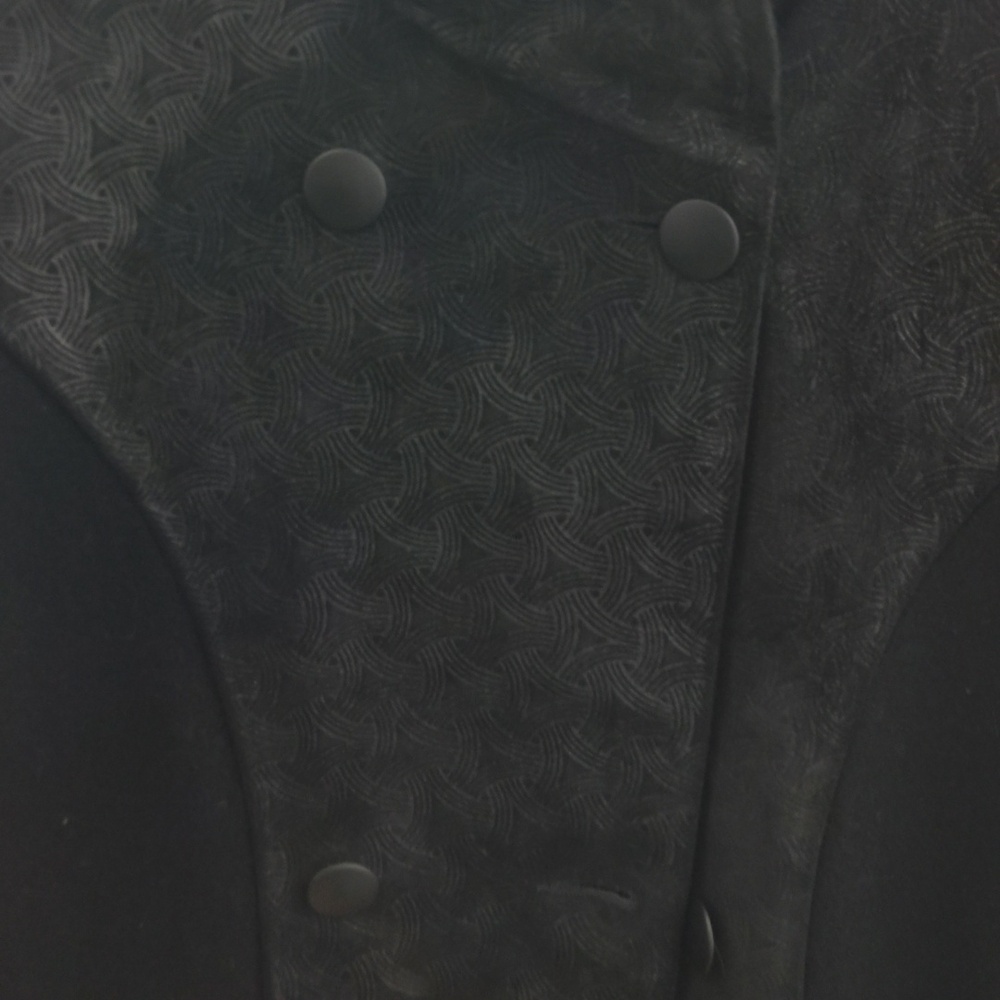 80's Full Length Vintage Black Wool Coat With Suede Patterned Design ✨🫰🏾 - Picture 4 of 9